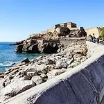 Coquet Au Pied De La Crique De L'anau 아파트